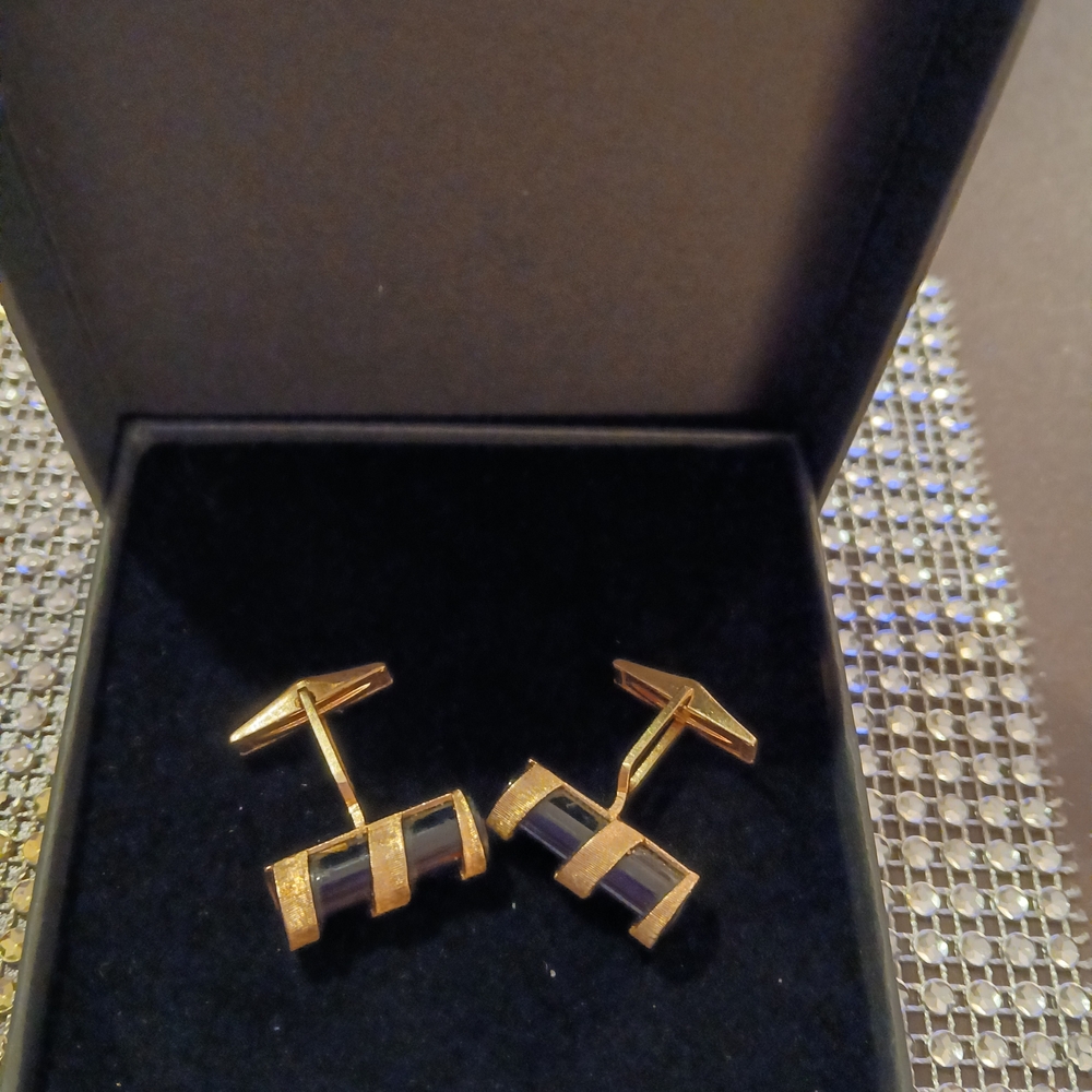 Elegant Gold and Black Cufflinks